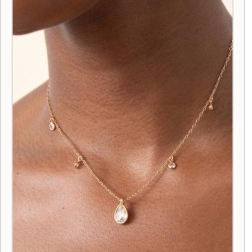 ettika Silver Plated Teardrop Pendant Necklace - Silver